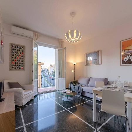 Altido Family Apt For 6 Located Minutes From The Sea Apartment Genoa Luaran gambar